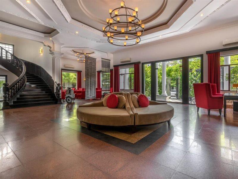 White Mansion 白色公馆 Hotel Пном Пен Екстериор снимка