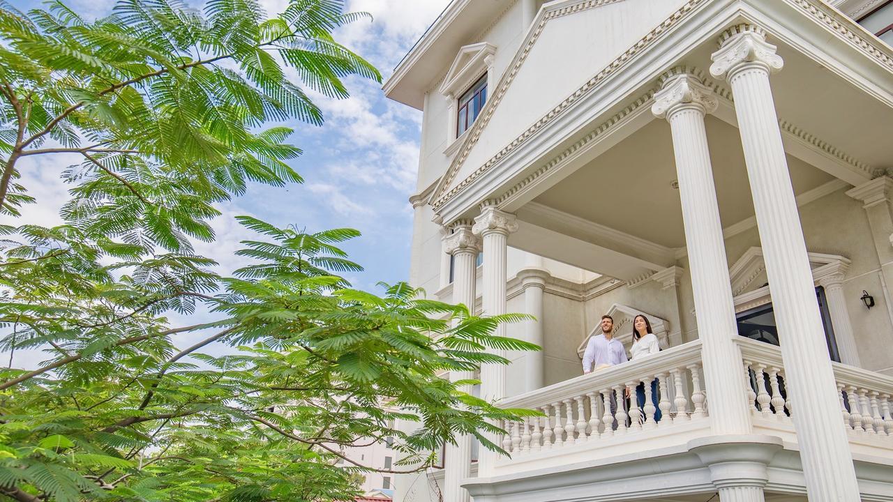 White Mansion 白色公馆 Hotel Пном Пен Екстериор снимка