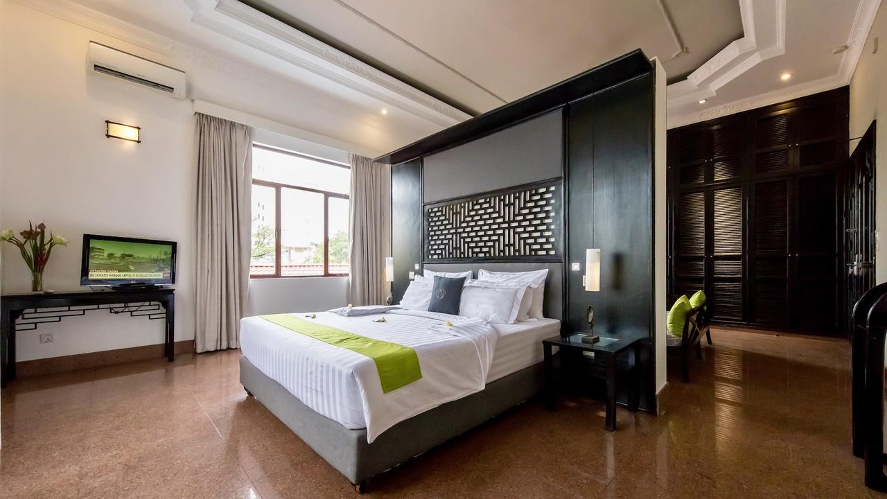 White Mansion 白色公馆 Hotel Пном Пен Стая снимка