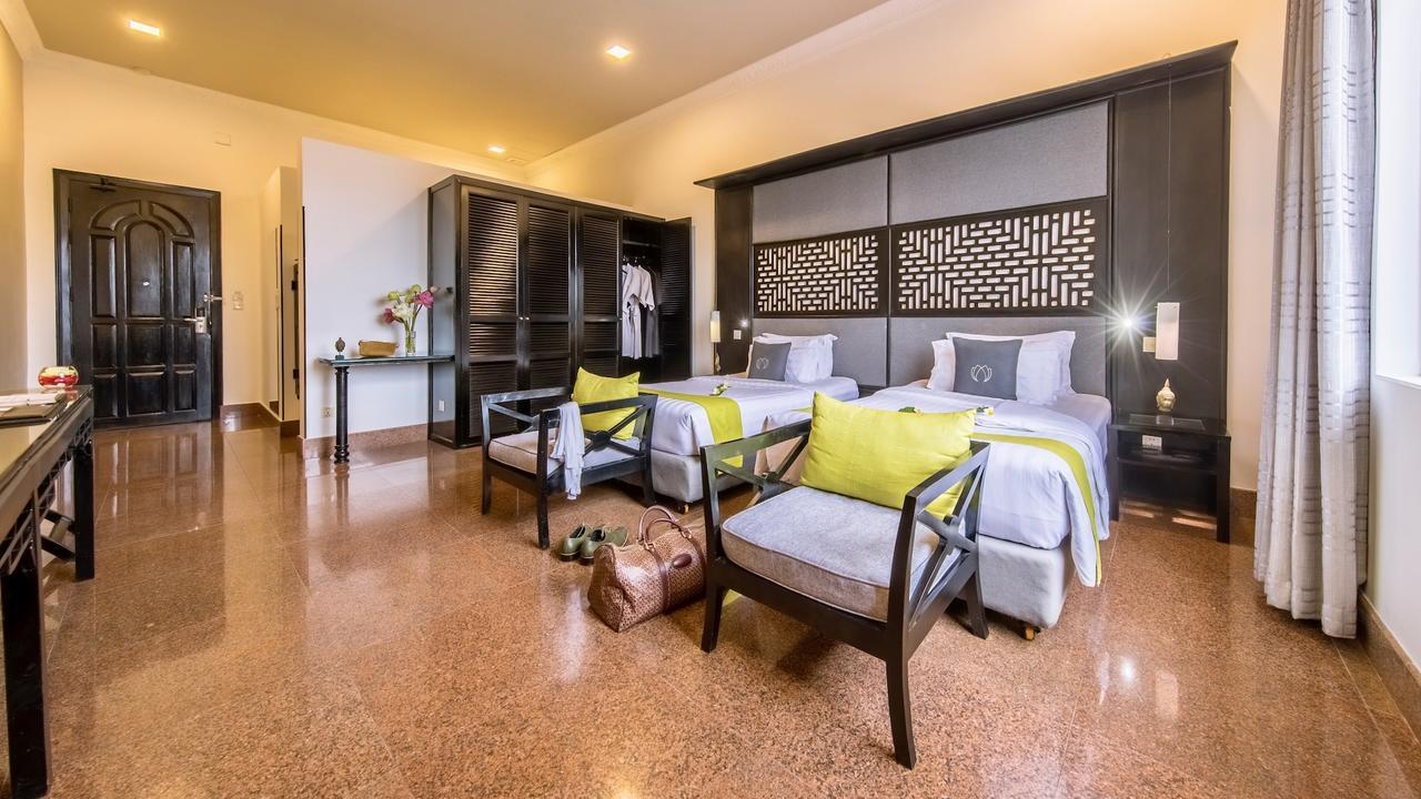 White Mansion 白色公馆 Hotel Пном Пен Екстериор снимка