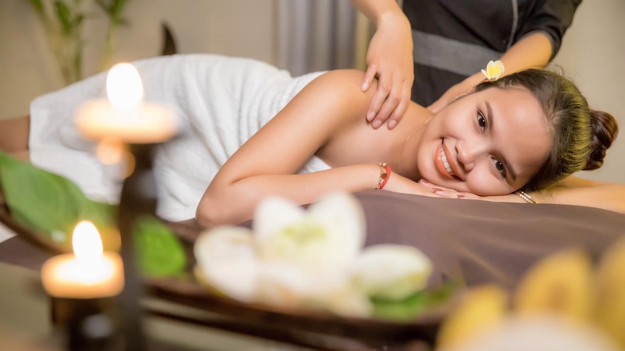 White Mansion 白色公馆 Hotel Пном Пен Екстериор снимка