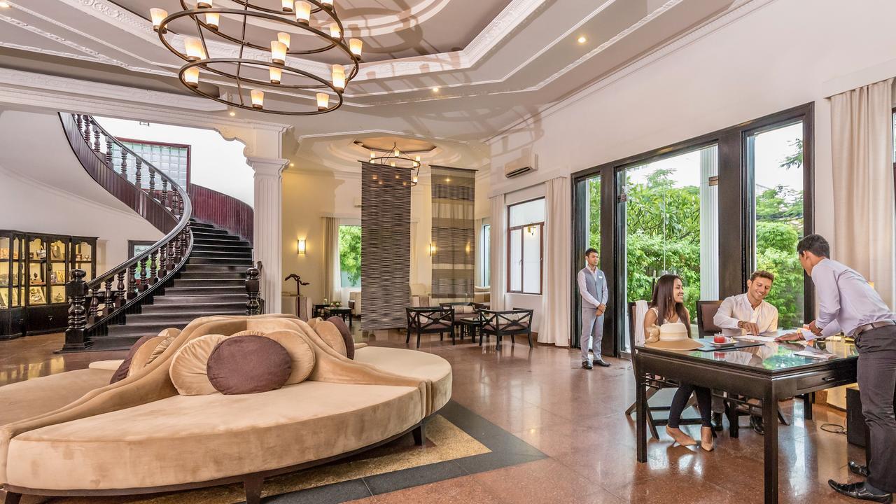 White Mansion 白色公馆 Hotel Пном Пен Екстериор снимка